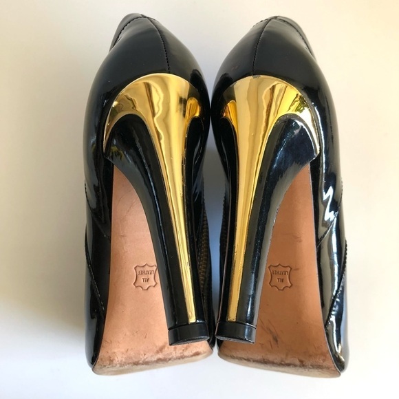 BCBGMAXAZRIA Patent Leather Shootie - Picture 15 of 16